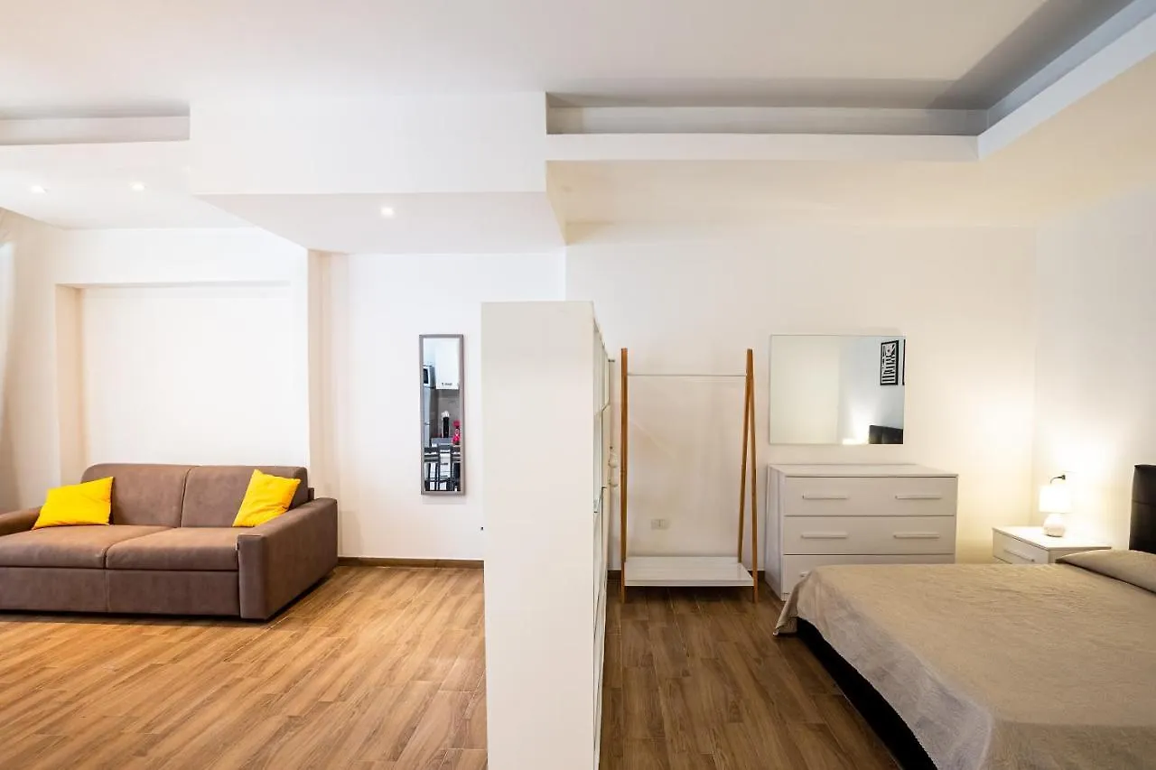 Ichnos Loft 55 Apartman Olbia 0*,  Olaszország